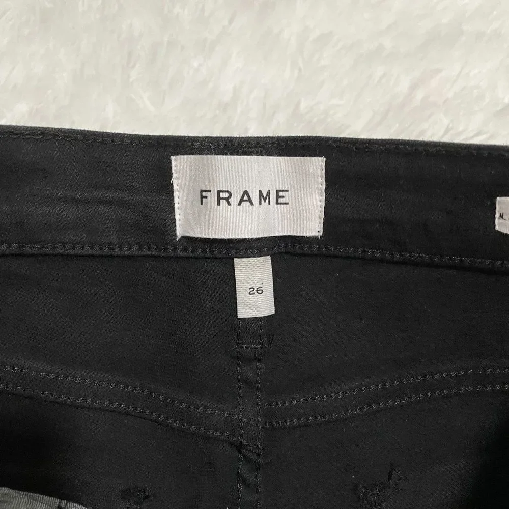 Women Frame Le Sylvie Slender Straight Jeans Coated in Black Size 27